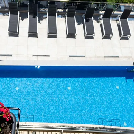 Trezor Hotel *
